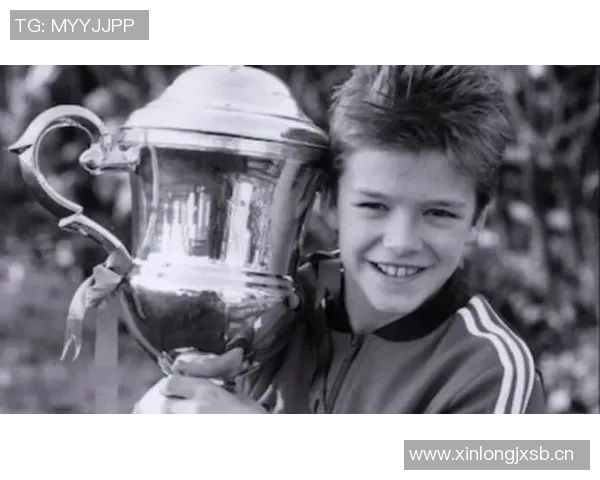 贝克汉姆：从足球天王到全球时尚偶像的蜕变与传奇人生